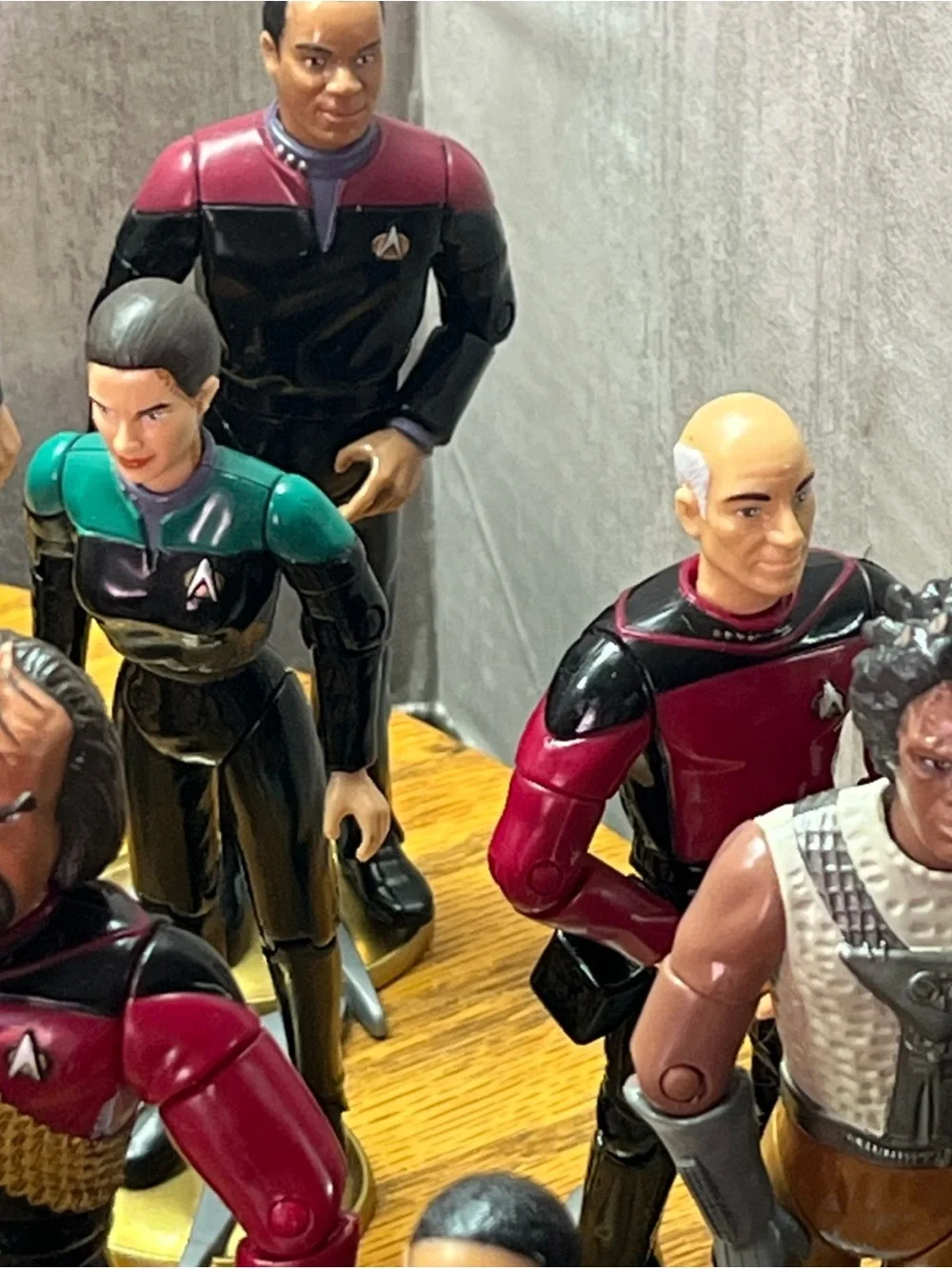 Large lot of Star Trek action figures 33 in the lot